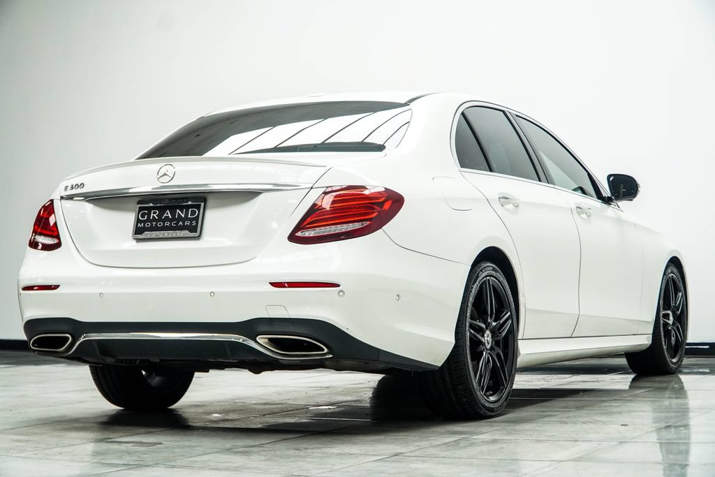 Used 2019 Mercedes-Benz E 300 image 13