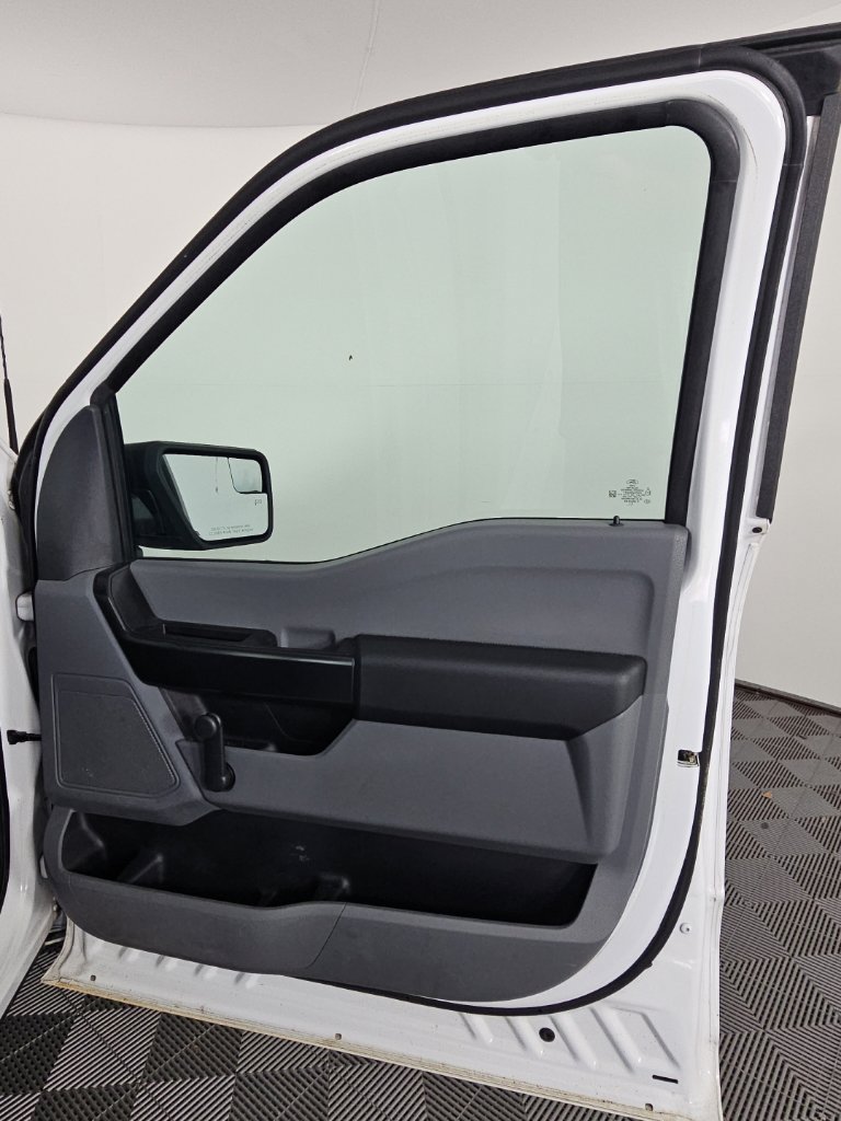 Used 2022 Ford F150 XL RWD image 12