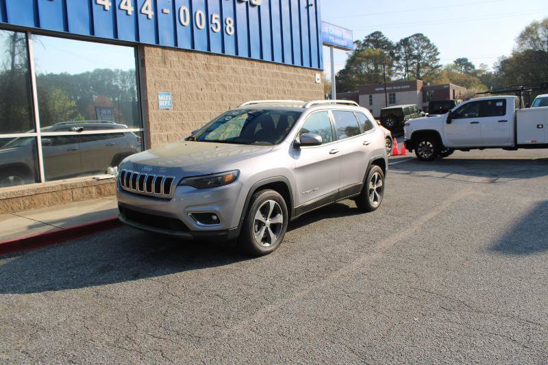 Used 2019 Jeep Cherokee Limited AWD/4WD image 3