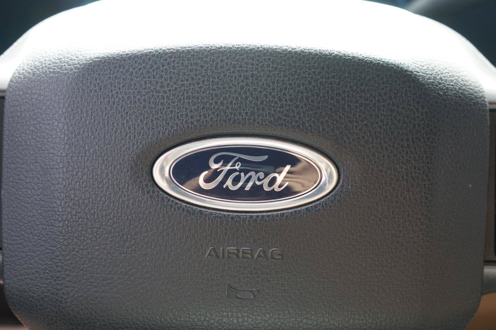 Used 2023 Ford F350 Lariat w/ FX4 Off-Road Package AWD/4WD image 13