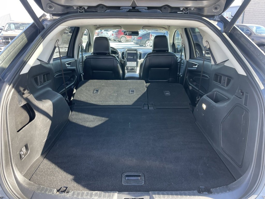 Used 2023 Ford Edge Titanium image 32