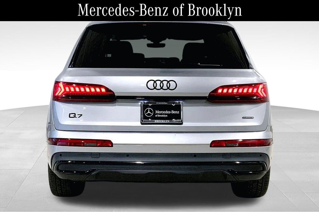 Used 2022 Audi Q7 3.0T Prestige AWD/4WD image 5