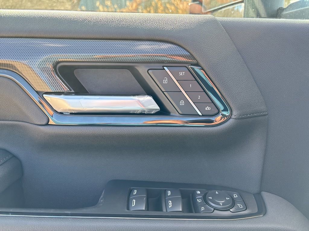 New 2026 GMC Sierra 2500 AT4 w/ AT4 Premium Plus Package image 16