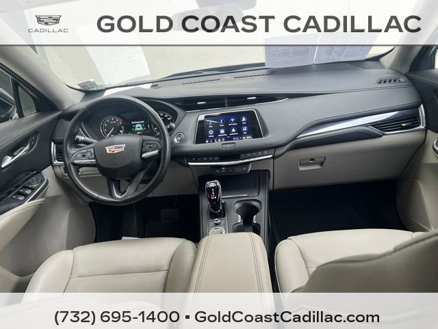 Certified 2023 Cadillac XT4 Luxury w/ Cold Weather Package FWD image 10