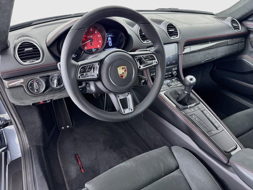 Certified 2025 Porsche 718 Cayman GTS RWD image 4