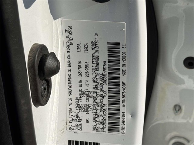 Used 2020 Toyota Tacoma TRD Off-Road w/ Technology Package image 28