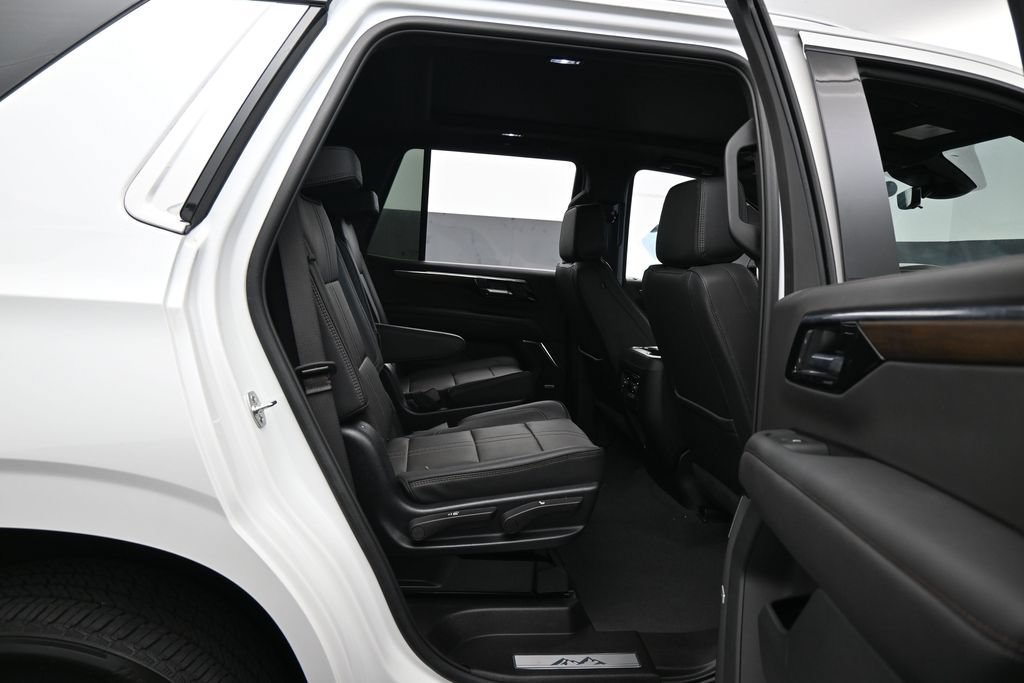 Used 2025 Chevrolet Tahoe High Country w/ Sun And Tow Package AWD/4WD image 45