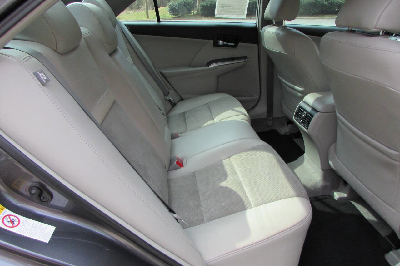 Used 2014 Toyota Camry XLE image 34