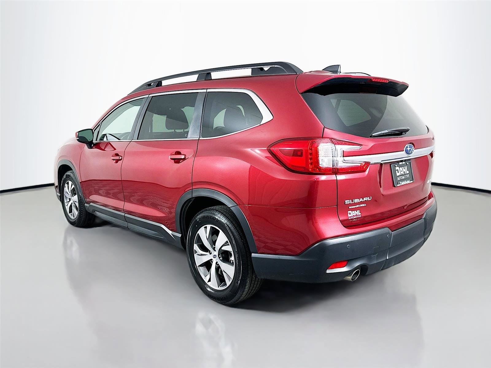Used 2024 Subaru Ascent Premium w/ Convenience Package image 10