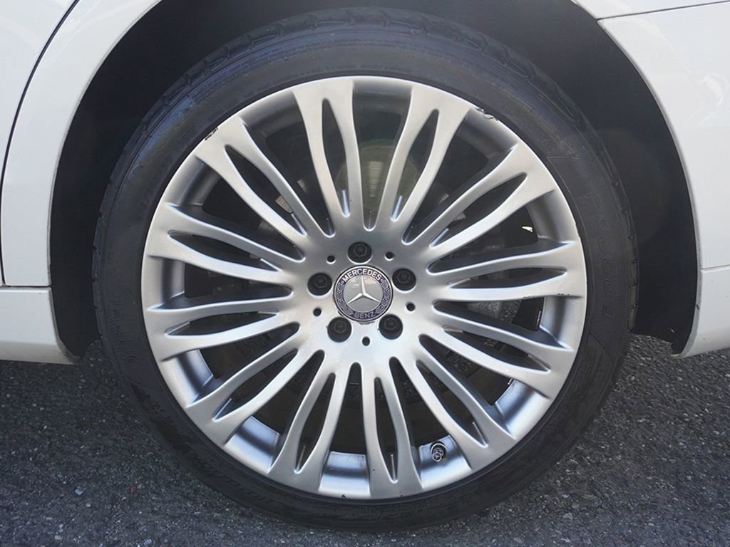 Used 2017 Mercedes-Benz S 550 4MATIC Sedan image 24