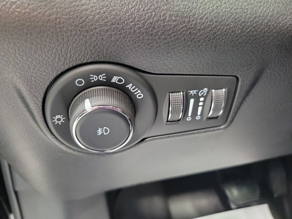 Certified 2024 Jeep Compass Limited w/ Elite Group AWD/4WD image 31