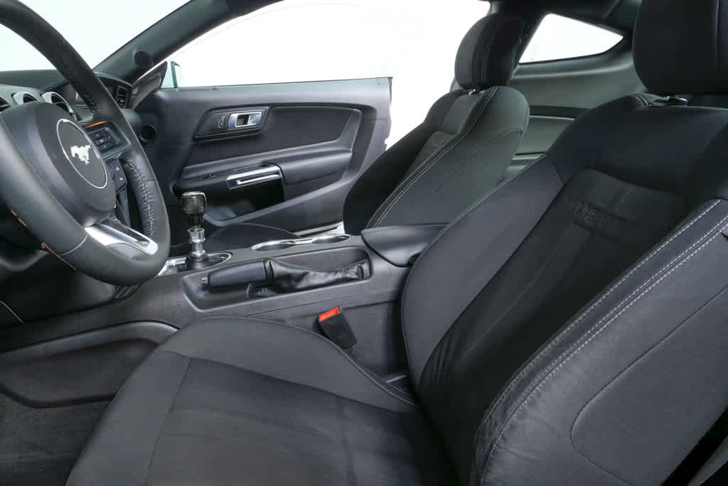 Used 2019 Ford Mustang Coupe image 5