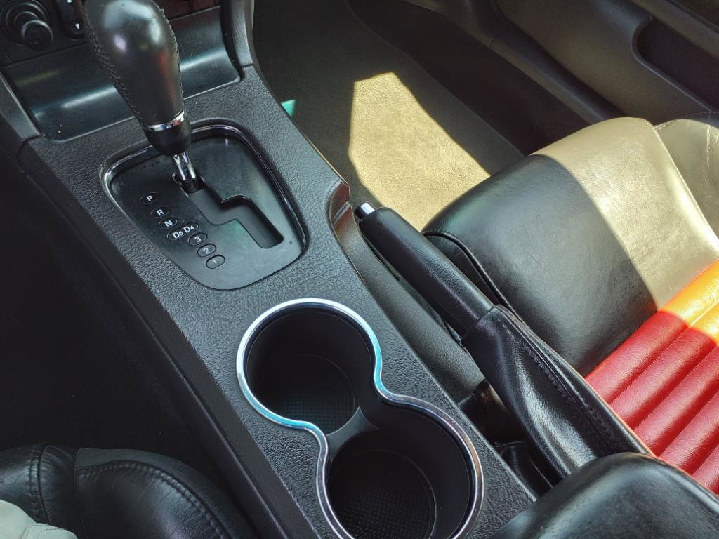 Used 2002 Ford Thunderbird Deluxe image 10