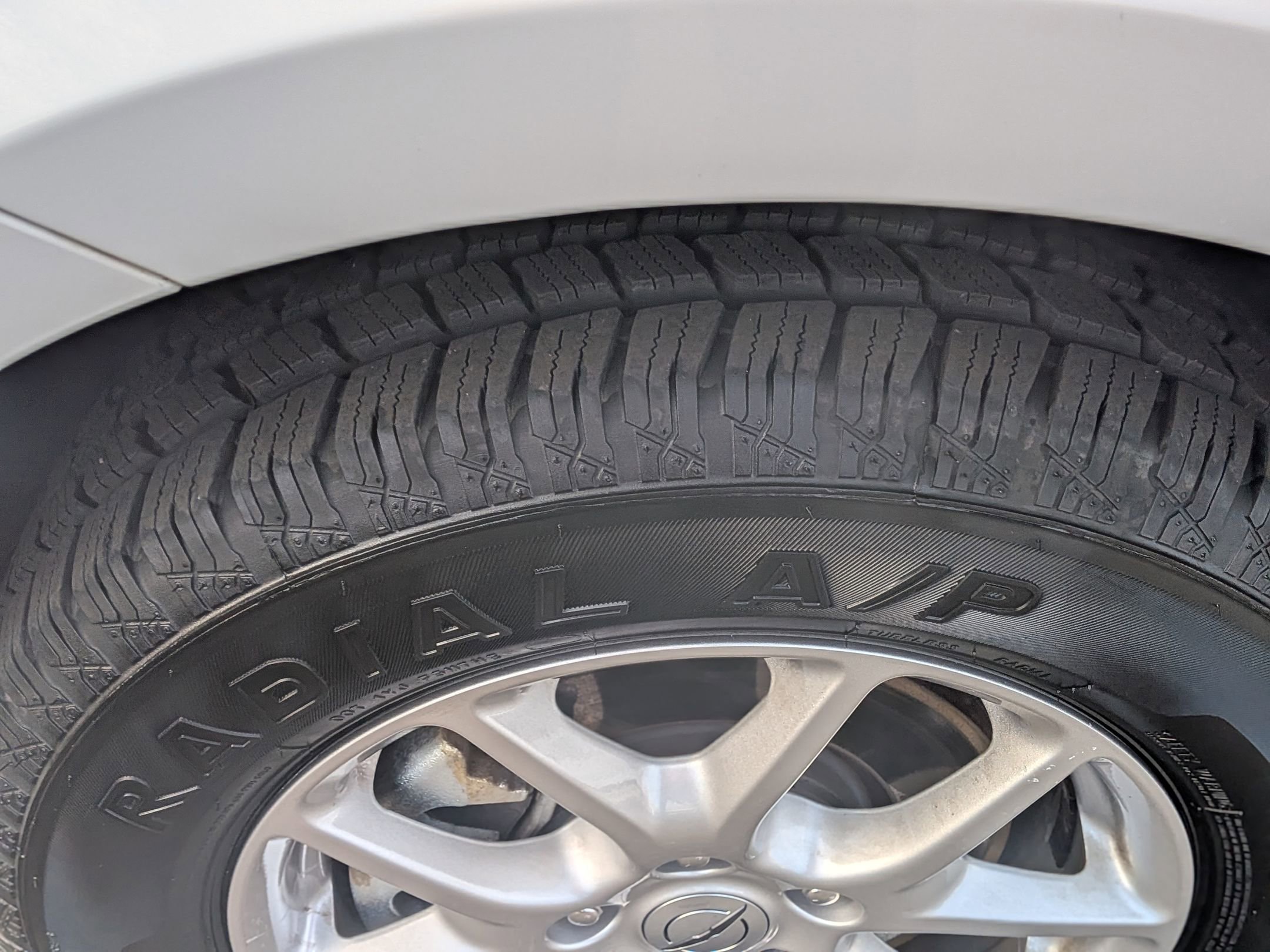 Used 2025 Chrysler Pacifica Select image 13