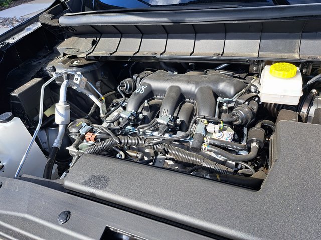 Used 2026 Nissan Pathfinder SV FWD image 27