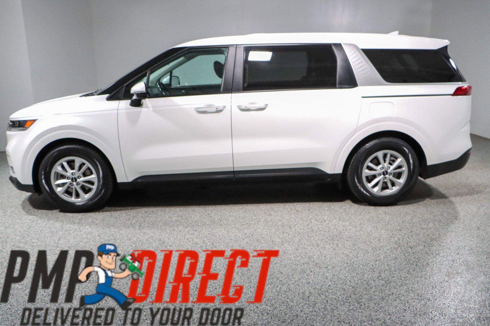 Used 2023 Kia Carnival LX FWD image 10