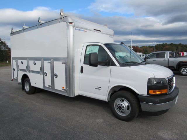 New 2025 GMC Savana 4500 w/ Power Convenience Package image 5