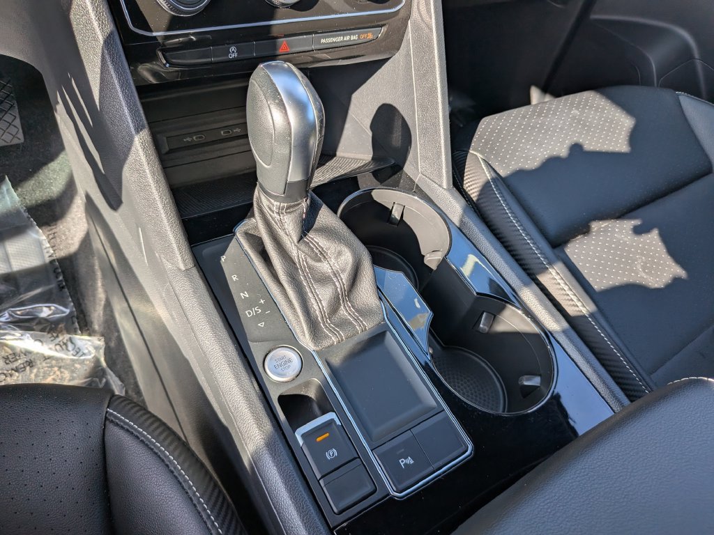 Certified 2023 Volkswagen Atlas Cross Sport SE FWD image 26