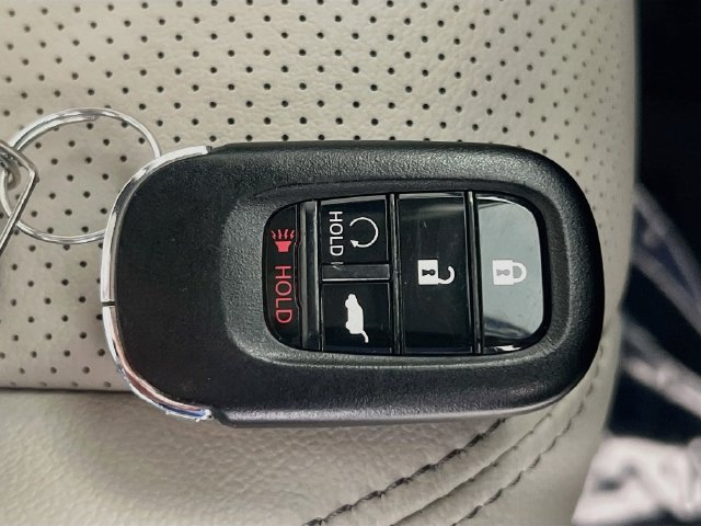 Used 2025 Honda HR-V EX-L image 33