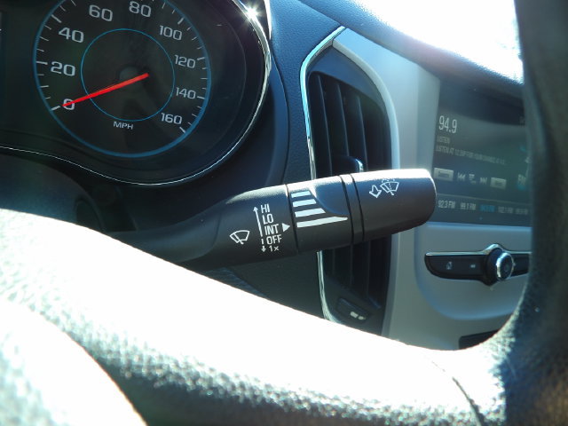 Used 2018 Chevrolet Cruze LS FWD image 18