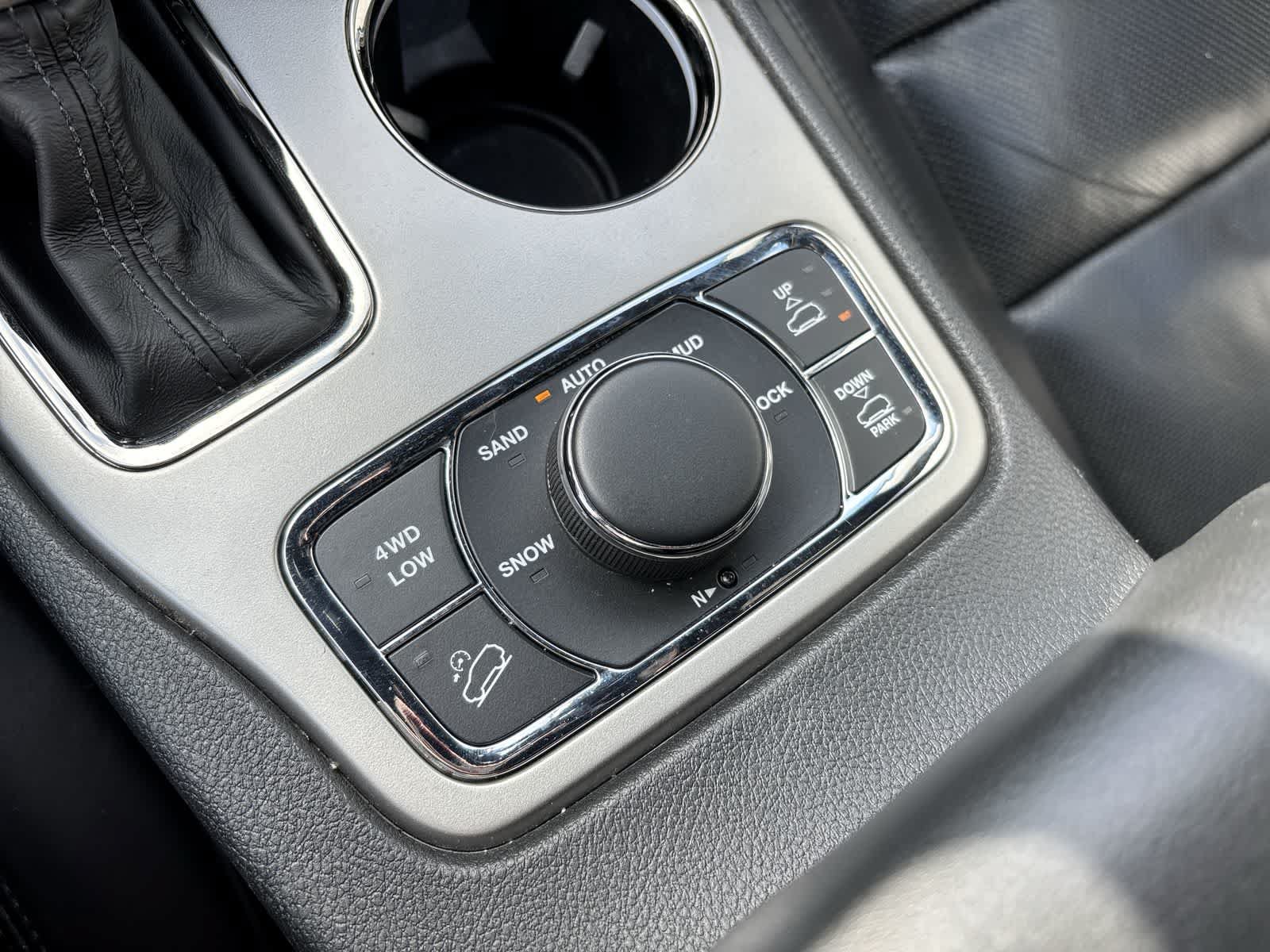 Certified 2019 Jeep Grand Cherokee High Altitude AWD/4WD image 27