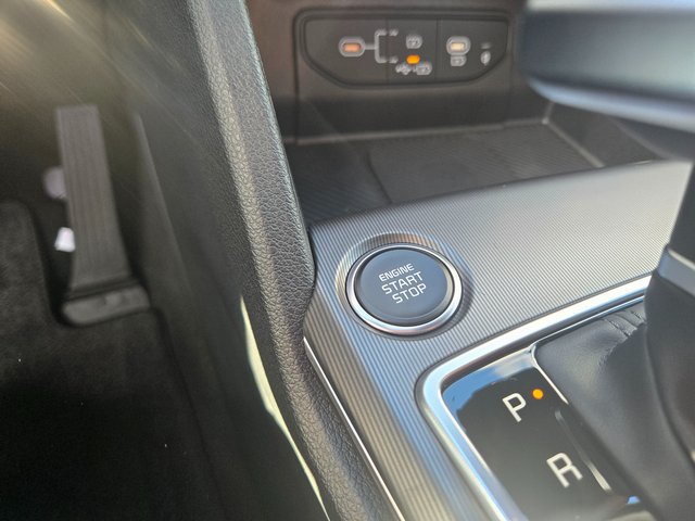 New 2026 Kia Sportage SX FWD image 18
