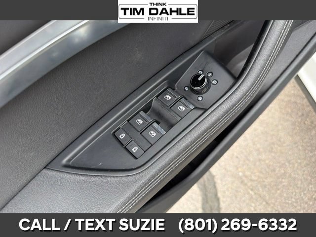 Used 2021 Audi e-tron Premium w/ Convenience Plus Package AWD/4WD image 13