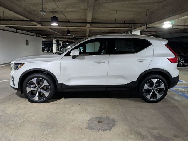 New 2025 Volvo XC40 B5 Core w/ Protection Package Premier image 6