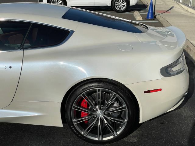 Used 2015 Aston Martin DB9 Coupe RWD image 19