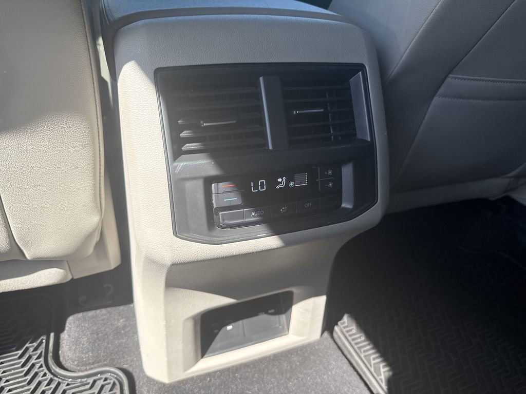 Used 2022 Volkswagen Atlas SEL image 25