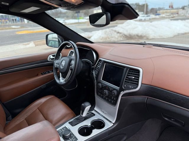 Used 2018 Jeep Grand Cherokee Summit w/ Platinum Series Group image 22