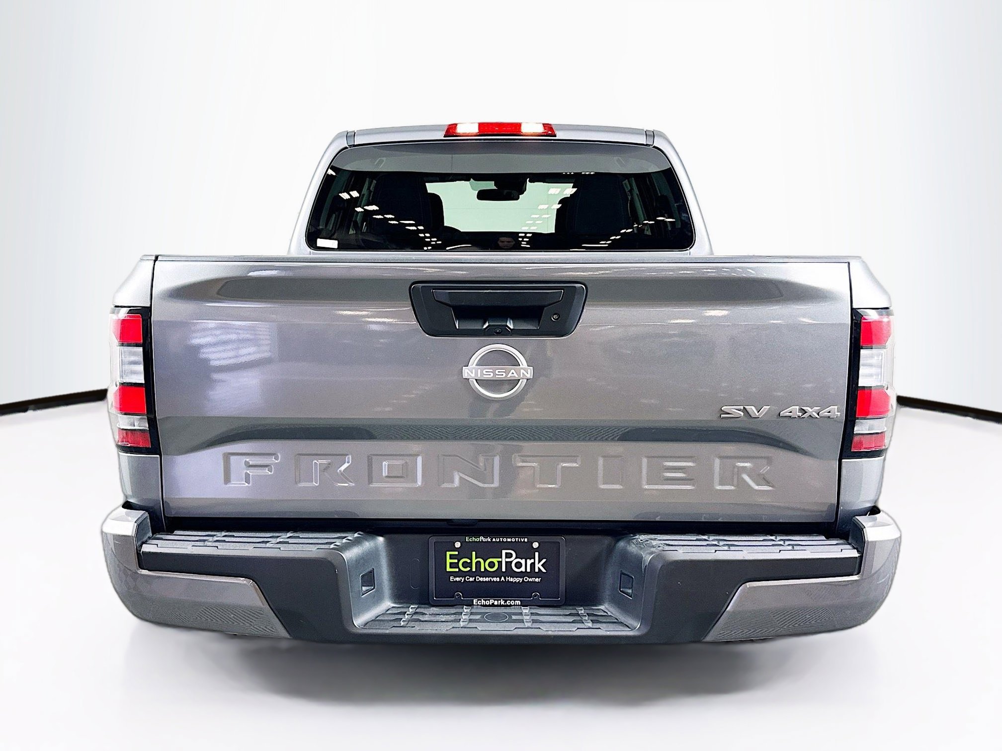 Used 2024 Nissan Frontier SV image 7