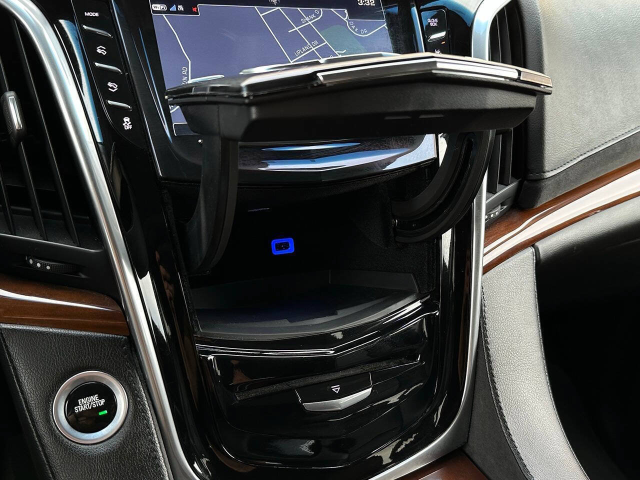 Used 2018 Cadillac Escalade ESV Premium Luxury AWD/4WD image 18