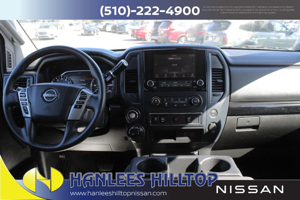 Used 2023 Nissan Titan SV image 16