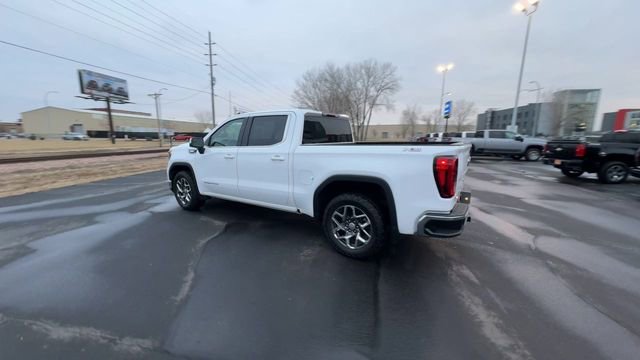 Used 2022 GMC Sierra 1500 SLE image 6