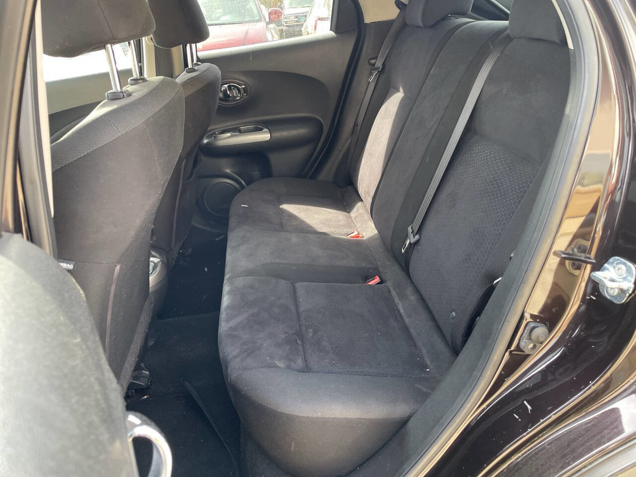 Used 2015 Nissan Juke SV image 13