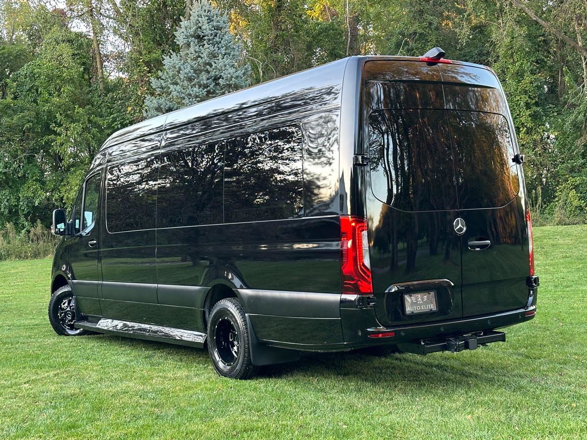 Used 2024 Mercedes-Benz Sprinter 3500 image 40