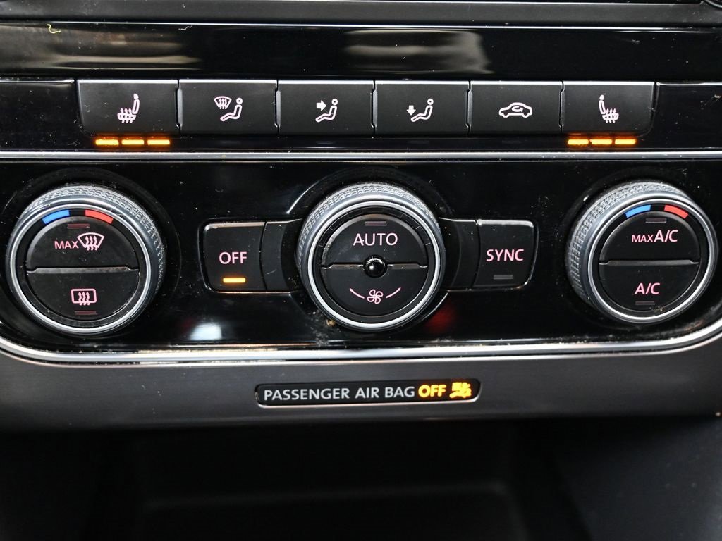 Used 2018 Volkswagen Passat 2.0T S image 24