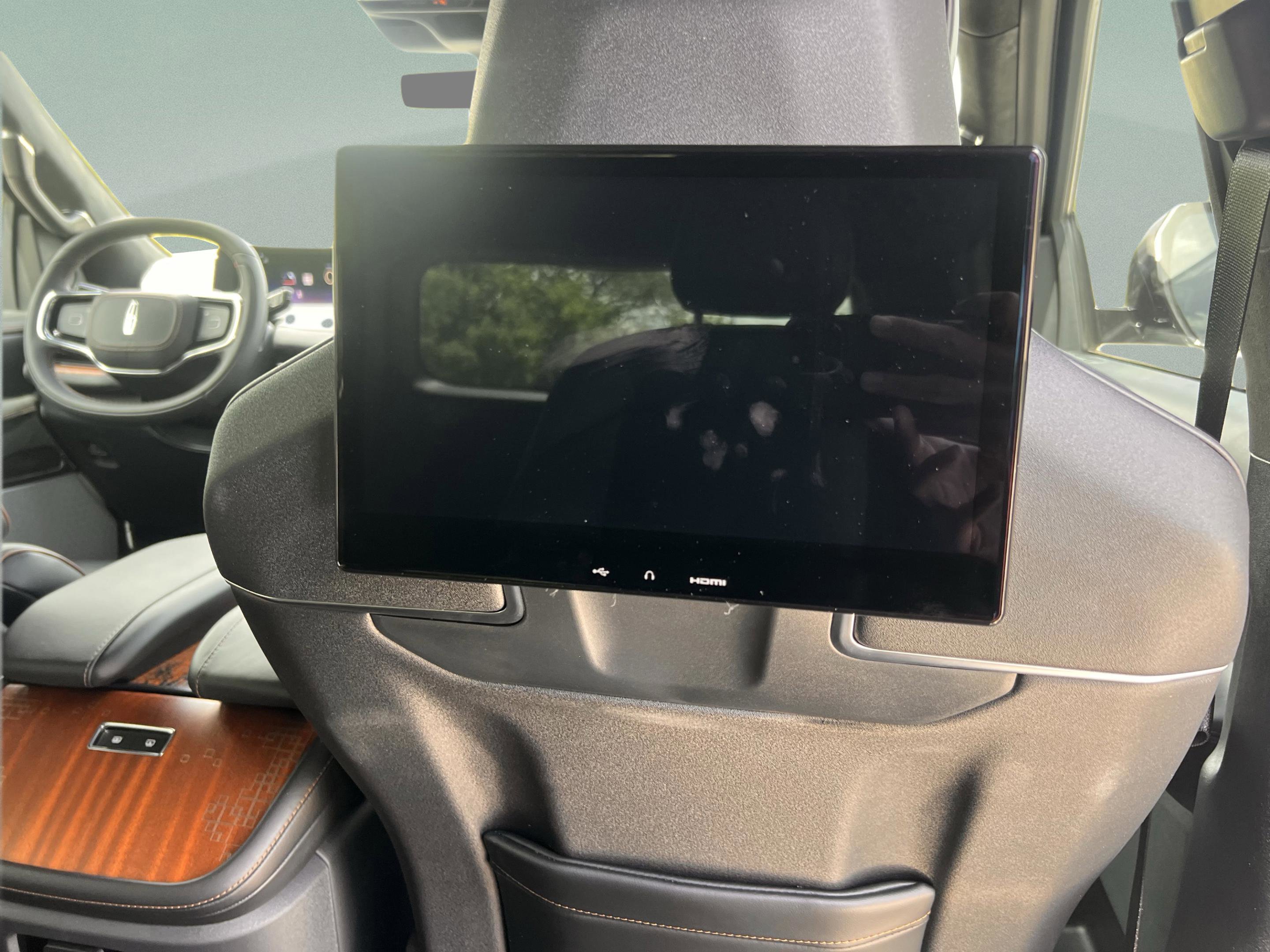 New 2025 Lincoln Navigator Black Label AWD/4WD image 27