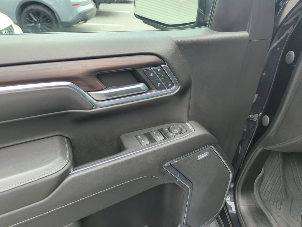 Used 2024 GMC Sierra 1500 SLT w/ SLT Premium Plus Package AWD/4WD image 19