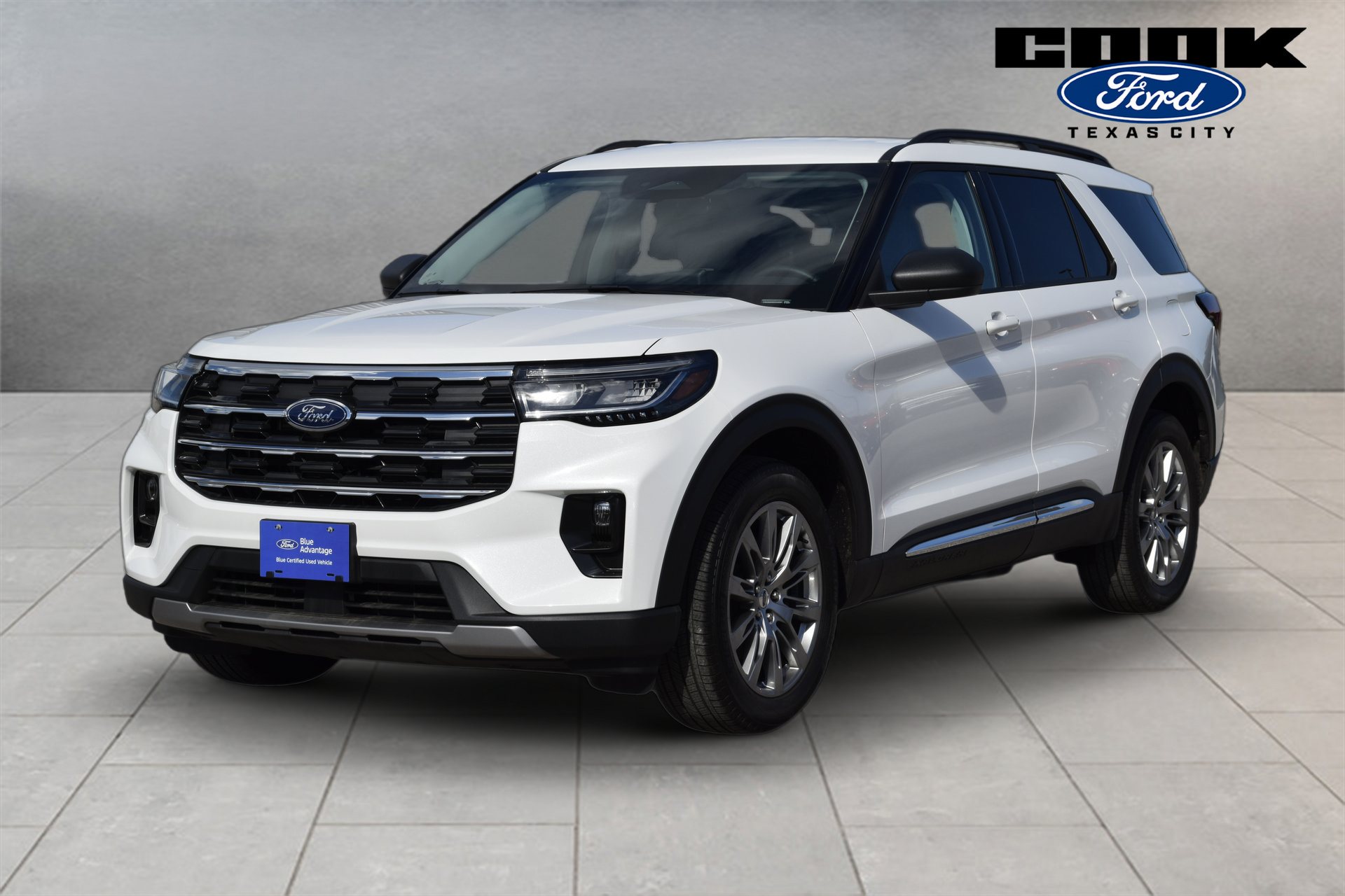 Used 2025 Ford Explorer Active w/ Active Comfort Package AWD/4WD image 1