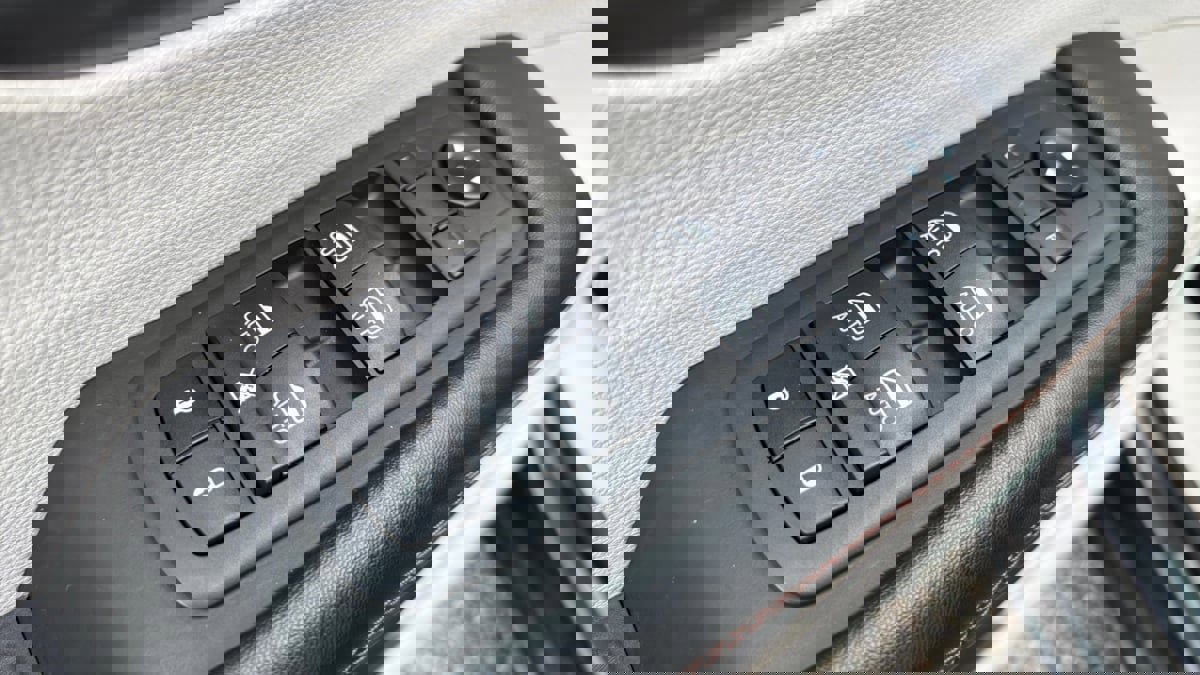 Used 2020 Chrysler Pacifica Touring-L Plus image 20