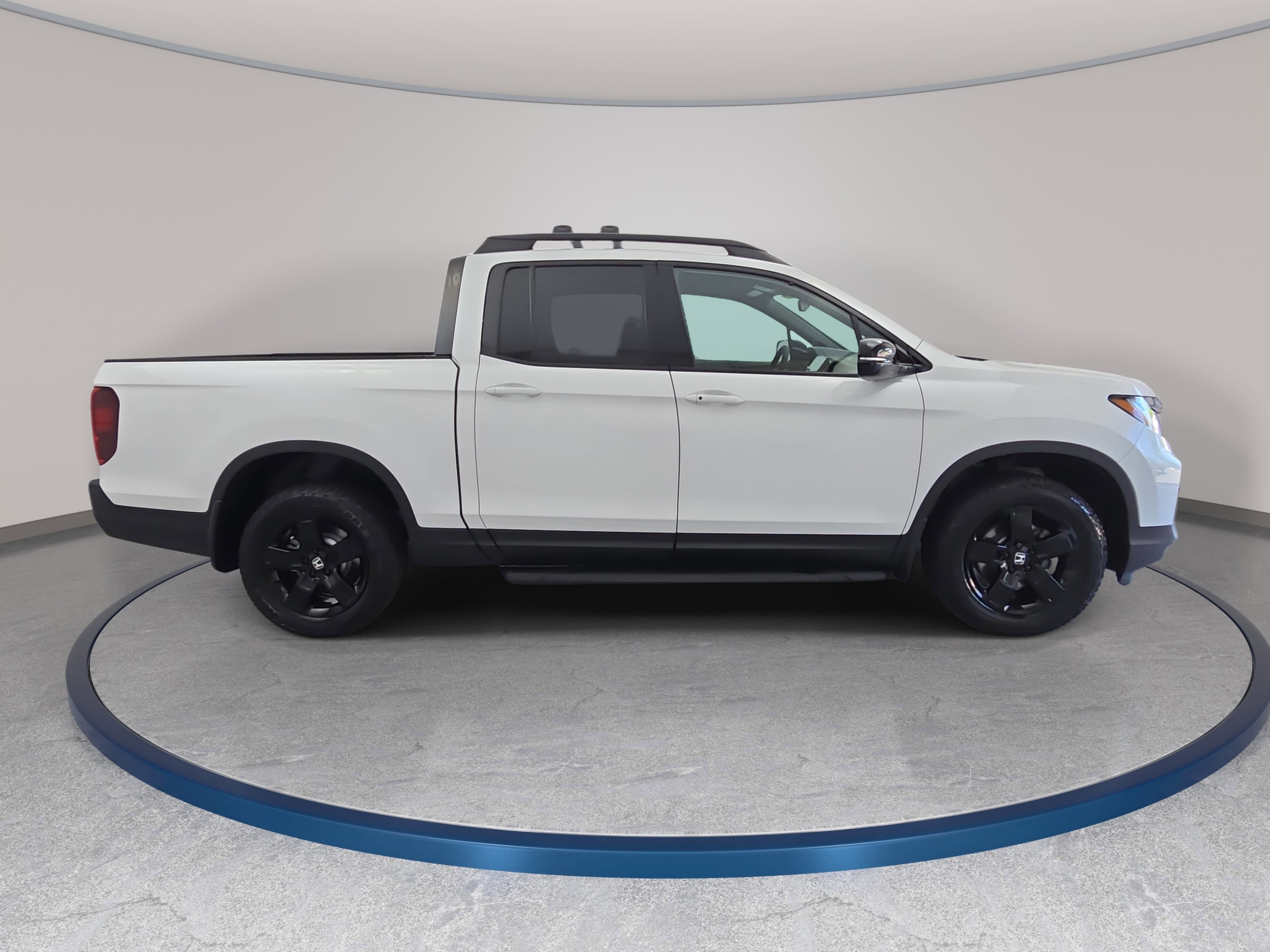 New 2026 Honda Ridgeline Black Edition image 4