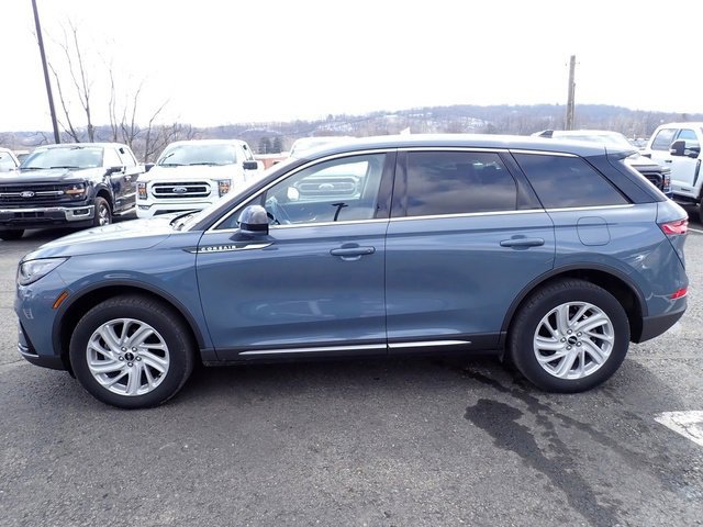 Used 2023 Lincoln Corsair AWD image 2