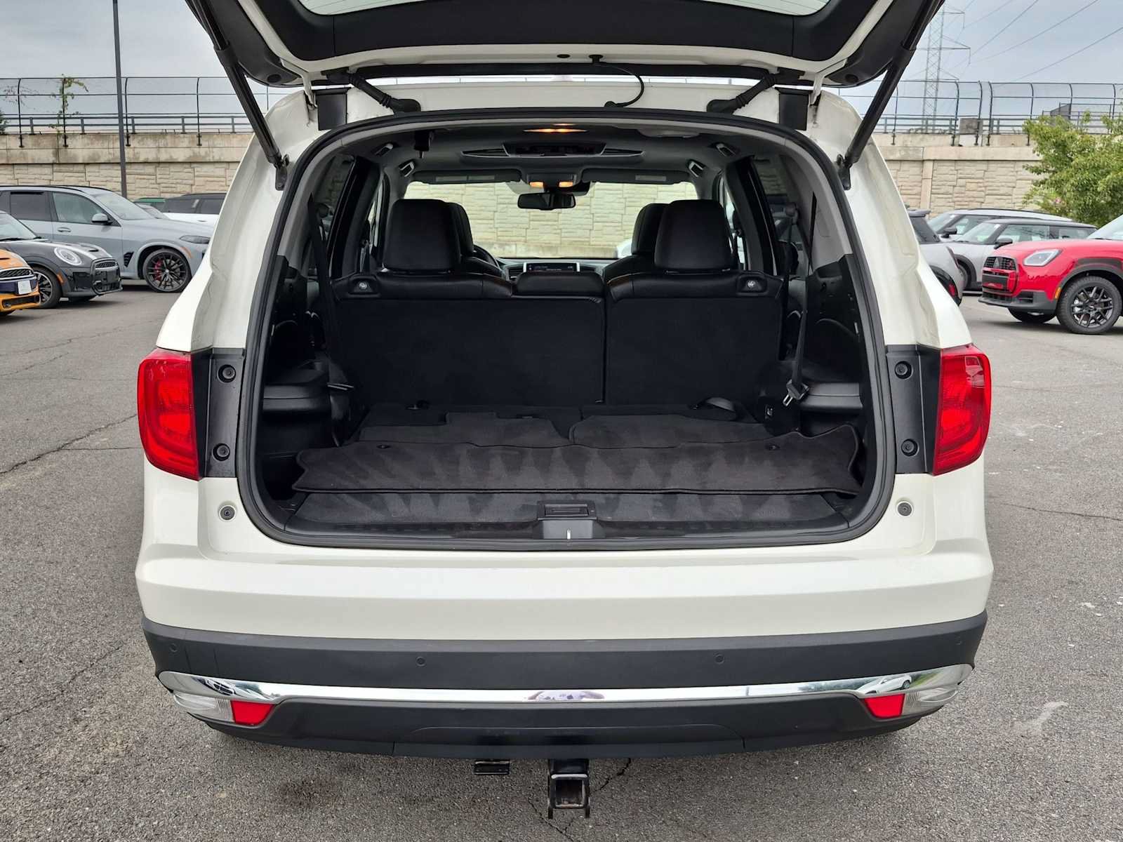 Used 2017 Honda Pilot Touring image 35