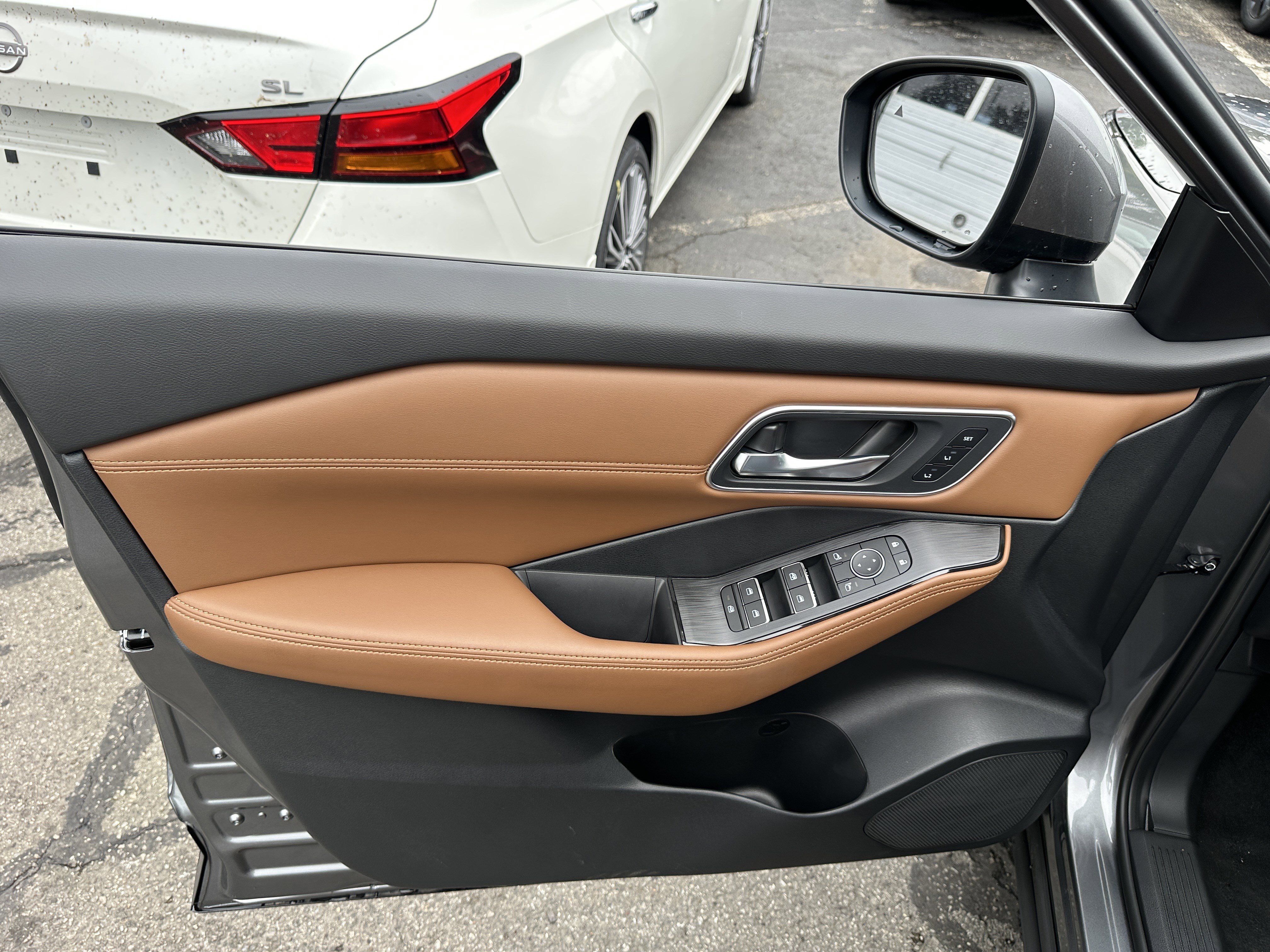 New 2026 Nissan Rogue Platinum image 22