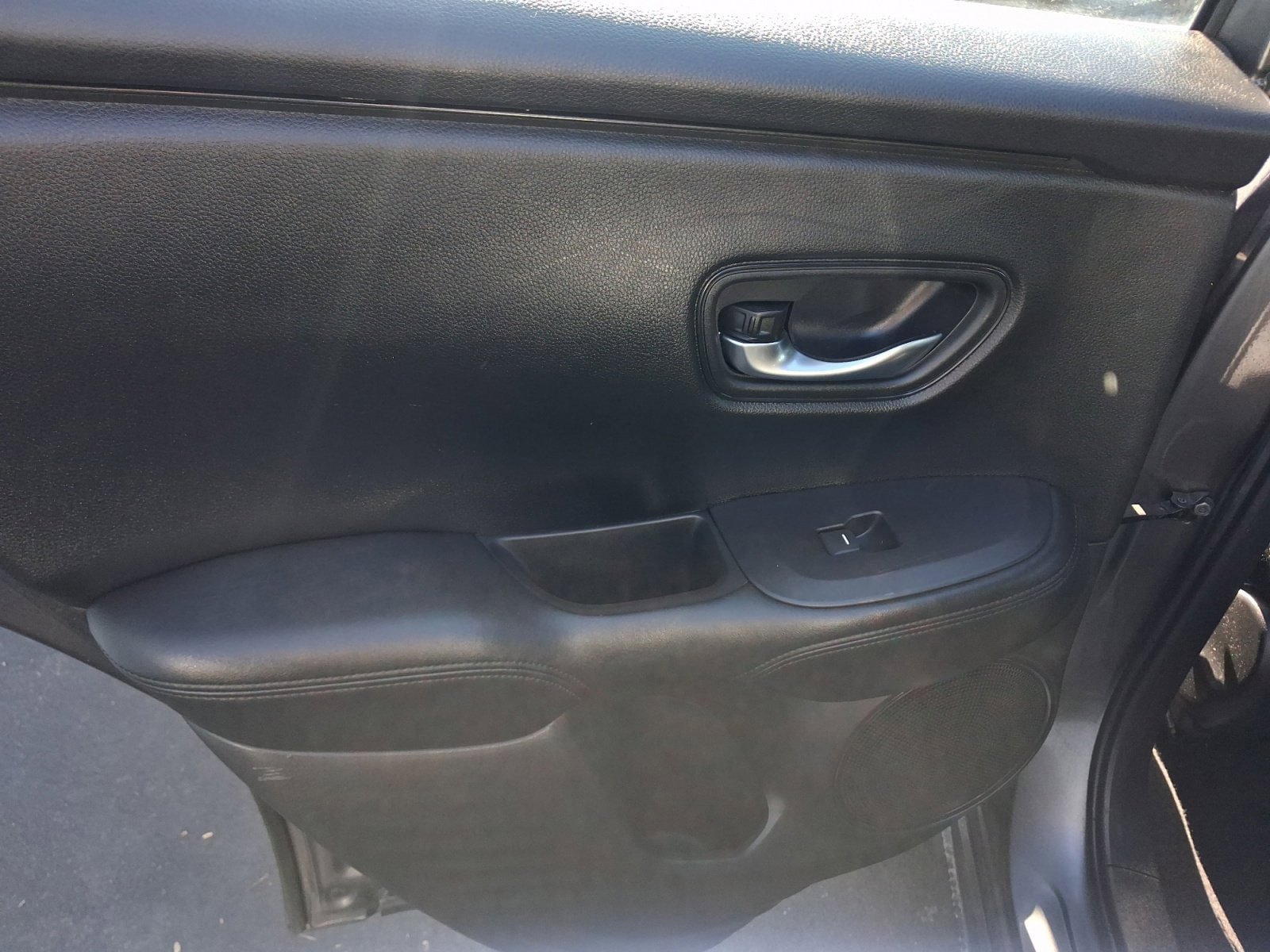 Used 2023 Honda HR-V LX image 19