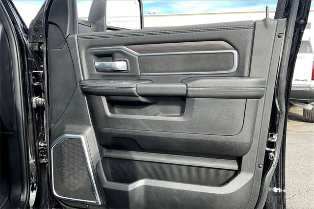 Used 2025 RAM 3500 Laramie image 19