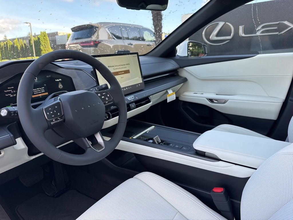 New 2026 Lexus ES 500e AWD/4WD image 4