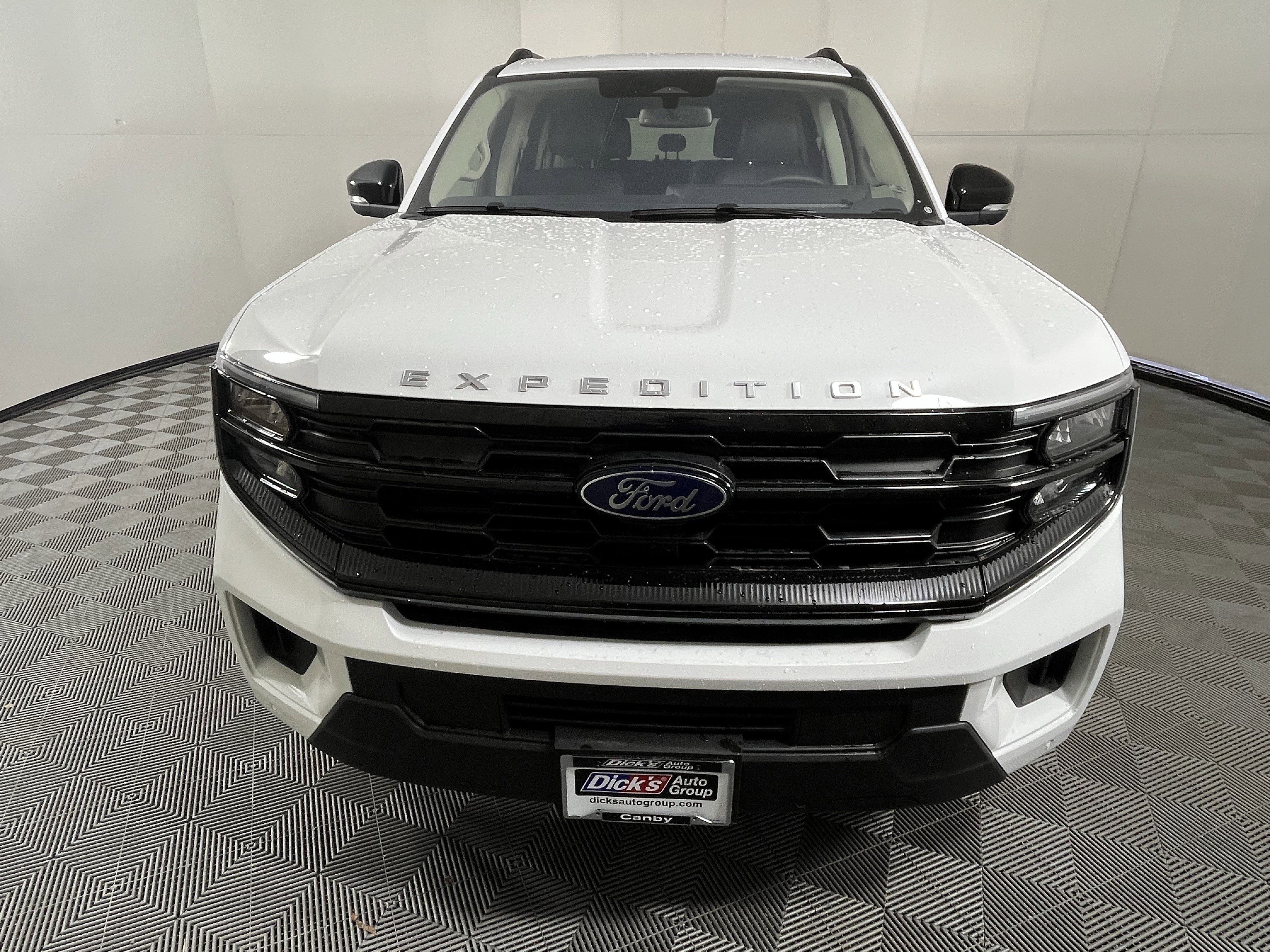 Used 2025 Ford Expedition Active image 9